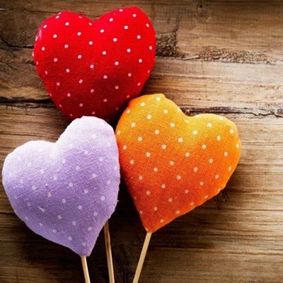 عکس کاور آهنگ تو دنیای پر از بی تکیه گاهی با صدای گوگوش