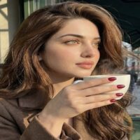 تصویر کاور آهنگ بهش بگین همین روزا توی دلم میکشمش+ریمیکس با صدای زن