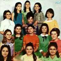 تصویر کاور آهنگ چرا نمیرقصی از گروه کر دختران