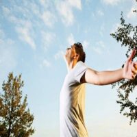 تصویر کاور آهنگ این صدای نفس ایران است با صدای داریوش