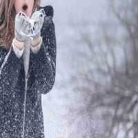تصویر کاور آهنگ داره برف میاد دونه دونه با صدای زن از اکس بند + ریمیکس
