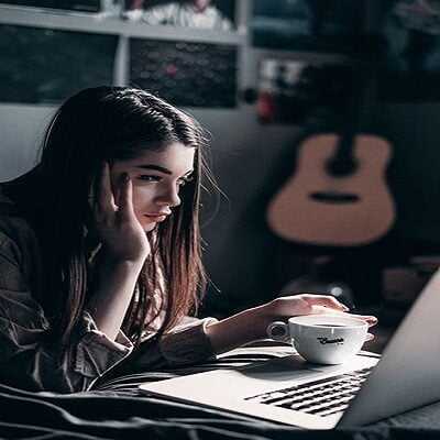 عکس کاور اهنگ یه ذره یواش چشات جوریه با صدای مهرزاد امیرخانی