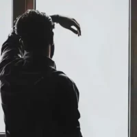 تصویر کاور آهنگ دلم چه تنگه از یوسف اوکاتی، مصطفی ابراهیمی، محمد چابک