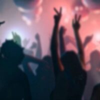 تصویر کاور دانلود ریمیکس ادل و مدرن تاکینگ با کیفیت 320 صوتی