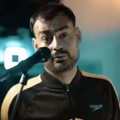 عکس کاور آهنگ و دنگ ناقوس کلیسا قسم روح الله کرمی زنده خوانی