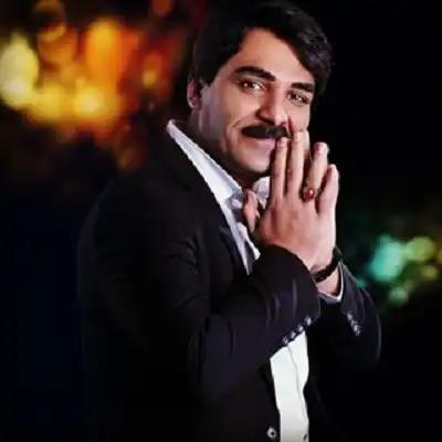 عکس کاور دانلود آهنگ لری مادر وقتی داخل گهواره بودم از سجاد رزمجو
