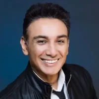 تصویر کاور دانلود 40 آهنگ برتر طلایی از شادمهر یکجا