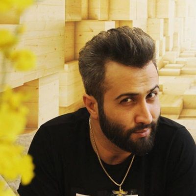 عکس کاور دانلود آهنگ یه چیزی بگو با صدای امیر على
