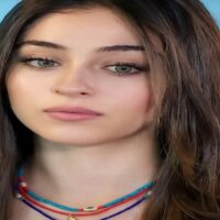 تصویر کاور آهنگ باز هم آمدی تو بر سر راهم با صدای زن ریمیکس هوش مصنوعی